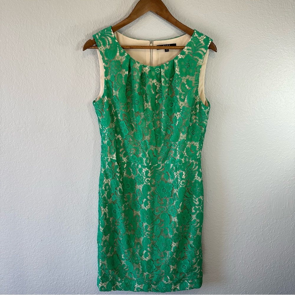 Alex Marie | Green Sleeveless Lace Dress w/ Tan Lining size 16